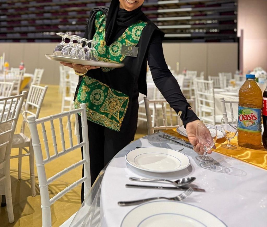 SERVICE EN SALLE - prestation événementielle Zaïya Events